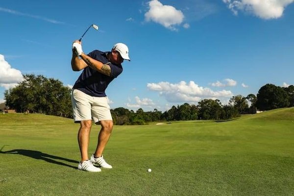 Découvrez les Meilleurs Parcours de Golf 9 Trous au Pays Basque : Une Aventure Sportive et Scénique Inoubliable